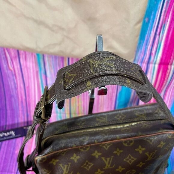 🔷️Louis Vuitton Vintage Boho Bag w/ Fringe - Picture 10 of 12